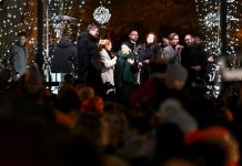 Što Ivana Kekin uopće radi na službenom otvaranju Adventa u Zagrebu?!